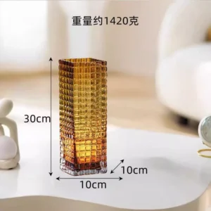 square glass vase with geometric patterns 01