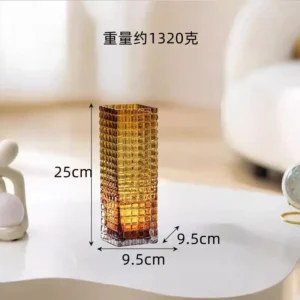 square glass vase with geometric patterns 02