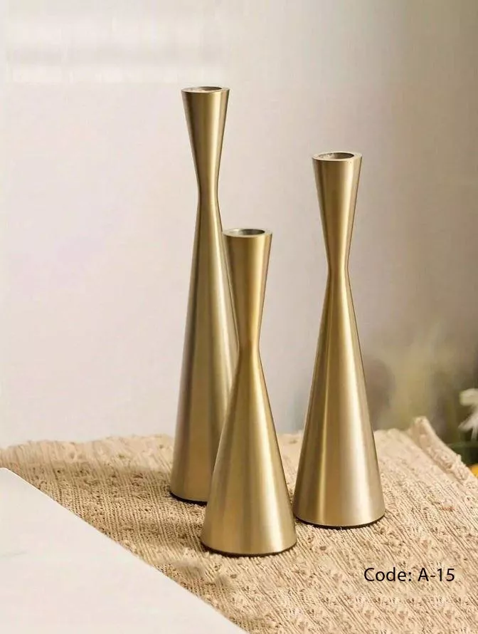 gold metal candle holders – sleek modern design for elegant interiors