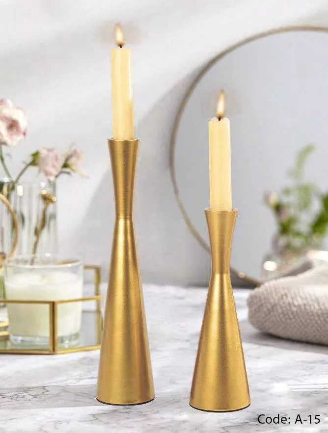 gold metal candle holders – sleek modern design for elegant interiors