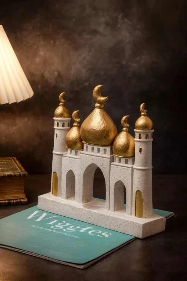 luxury-ramadan-decor-piece-with-dome-crescent-design-size-18x22cm-00 Luxury Ramadan Decor Piece with Dome & Crescent Design