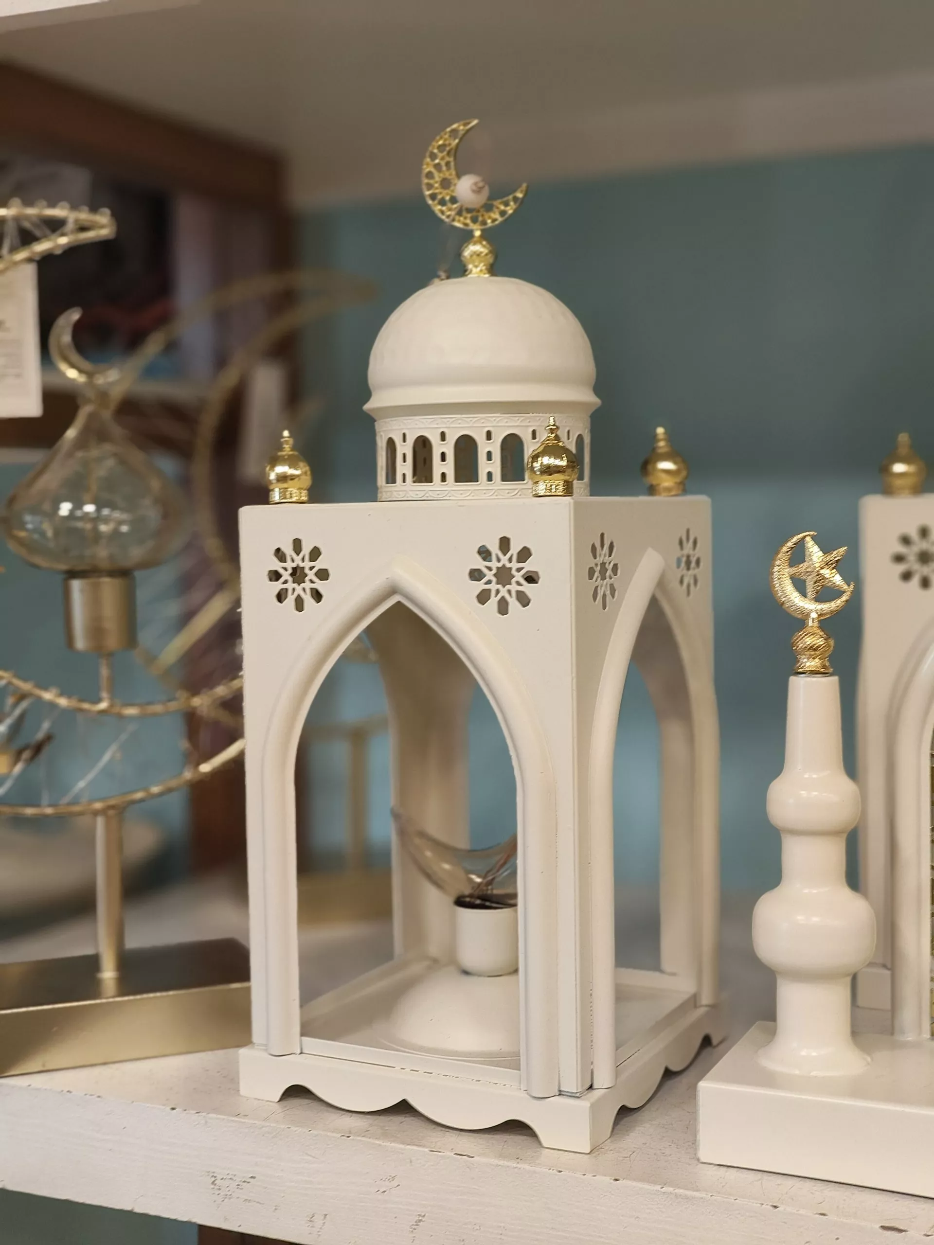 illuminated ramadan lantern – battery operated mosque design with crescent & star
